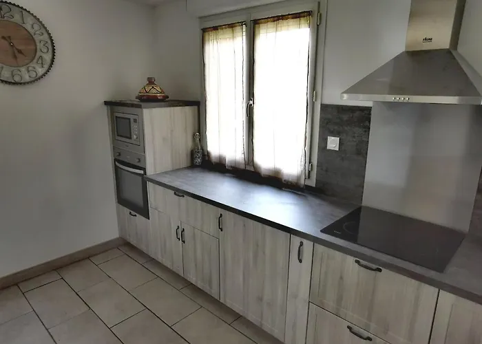 Inde Noi - Maison De Village Proche Commodites